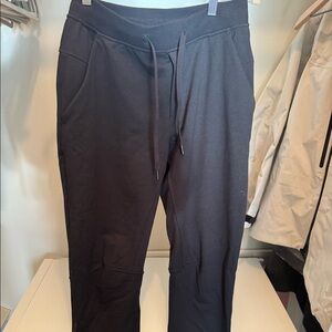 Men’s LuluLemon joggers. Black. Size small.